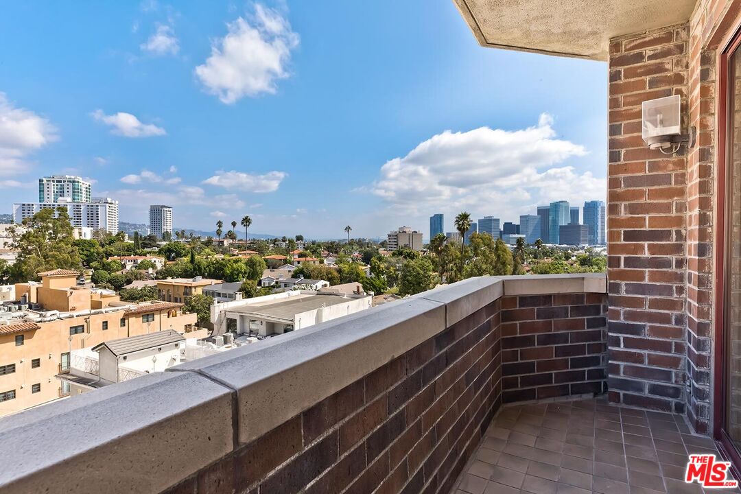 10550 Wilshire Boulevard, Unit 804 Los Angeles, CA 90024 - Photo 19 of 22 a view of city from balcony