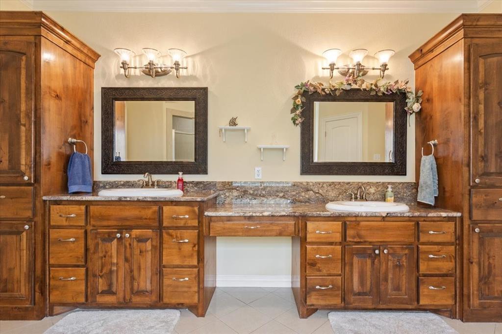 1125 Whispering Oaks China Spring, TX 76633 - Photo 16 of 36