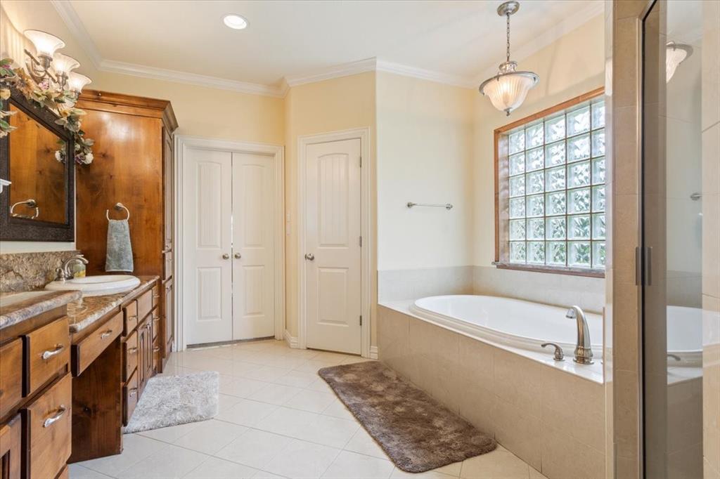 1125 Whispering Oaks China Spring, TX 76633 - Photo 18 of 36