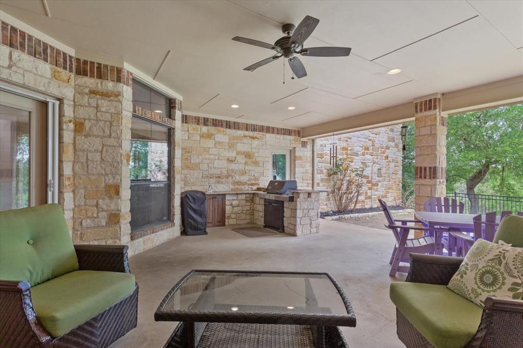 1125 Whispering Oaks China Spring, TX 76633 - Photo 30 of 36 Lounge area
