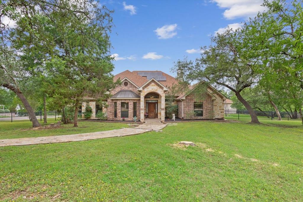 1125 Whispering Oaks China Spring, TX 76633 - Photo 5 of 36