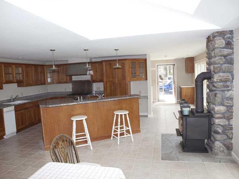 187 Johnson Hill Road Poland, ME 04274 - Photo 15 of 35 Kitchen.