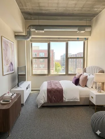 $3,700 | 1735 West Diversey Parkway, Unit 408, Chicago, IL 60614