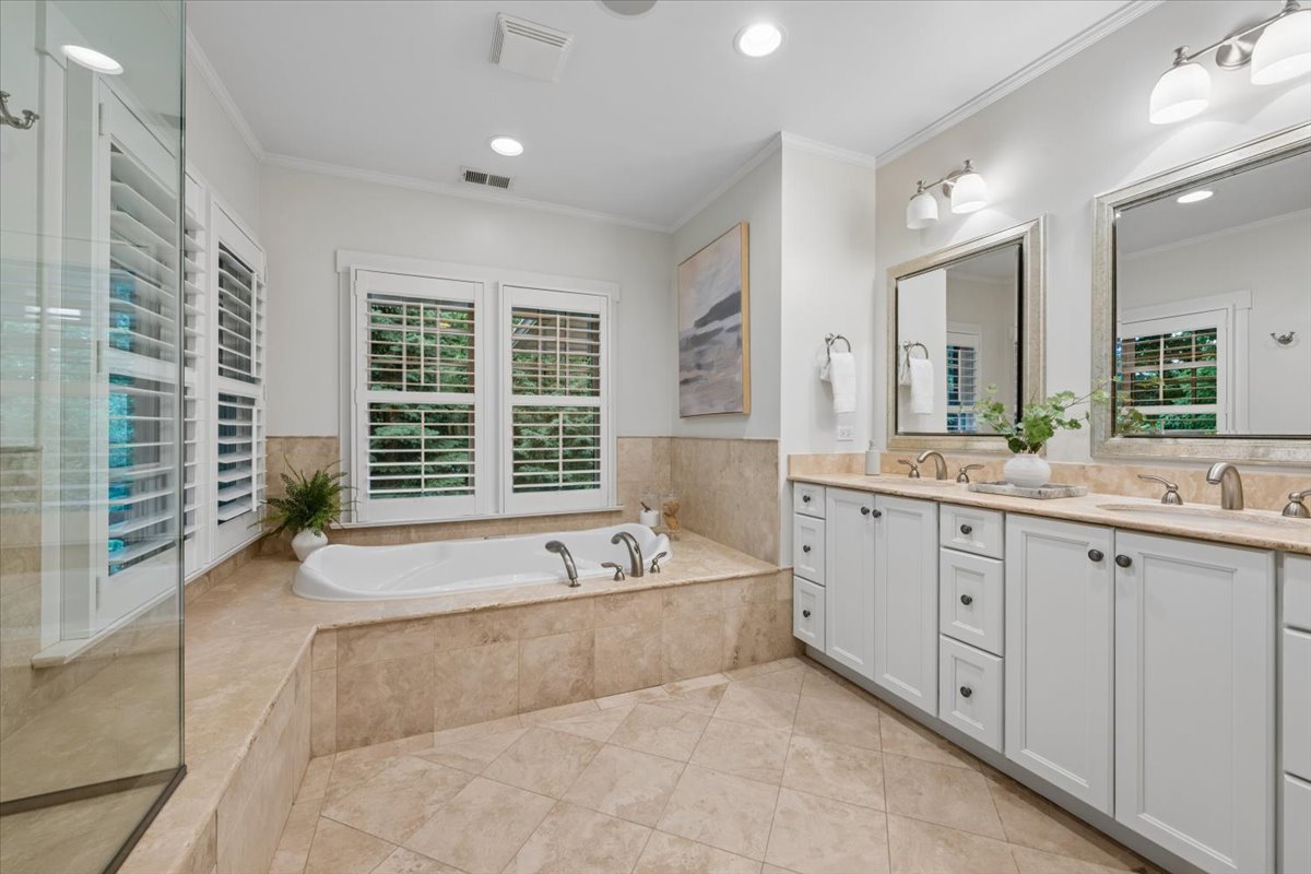 1141 Sheridan Road Wilmette, IL 60091 - Photo 28 of 52