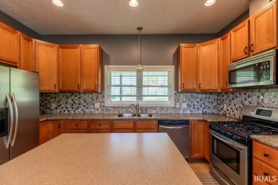 1884 North Corwin Road Bloomfield, IN 47424 - Photo 9 of 36
