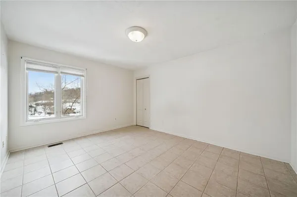 a view of a livingroom with an empty space