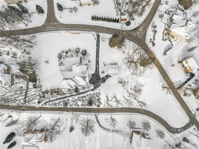 $875,000 | 236 Lakewood Road, Greensburg, PA 15601