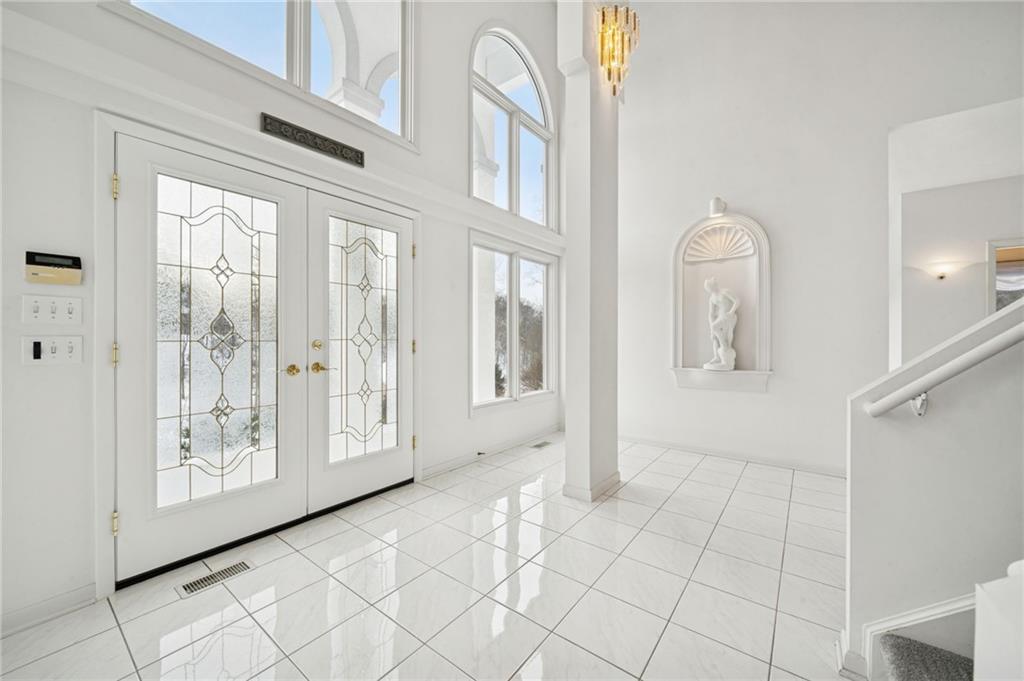 236 Lakewood Road Greensburg, PA 15601 - Photo 5 of 50