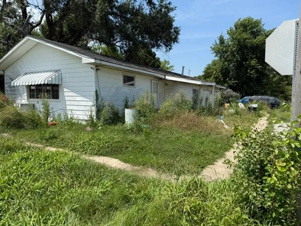 $29,900 | 16313 East County Road 1400 North, Charleston, IL 61920