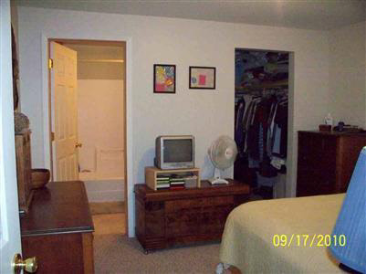 5069 North Linden Road Flint, MI 48504 - Photo 6 of 11 20120542-5.JPG