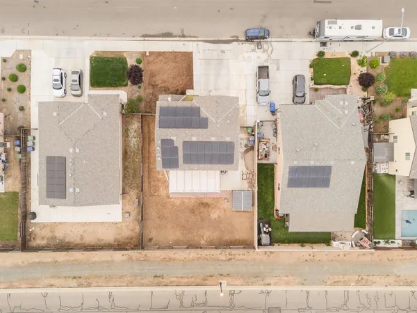 $459,000 | 1945 East Gum Avenue, Reedley, CA 93654