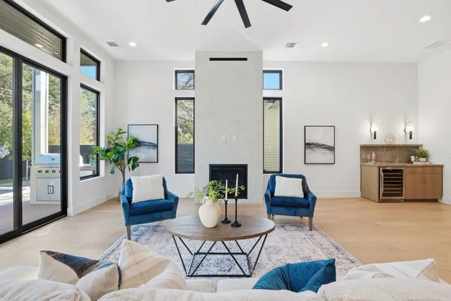 $2,199,000 | 3106 Greenlawn Parkway, Austin, TX 78757