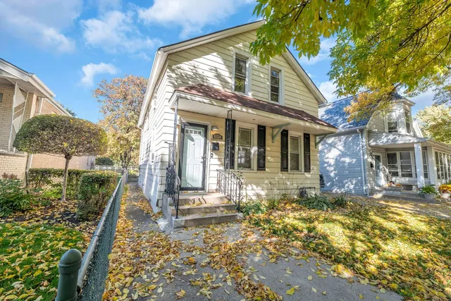 $229,900 | 11224 South Fairfield Avenue, Chicago, IL 60655