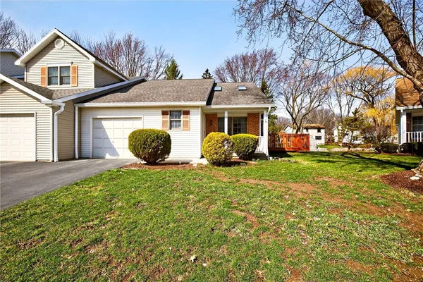 $199,900 | 35 Sleepy Hollow, Chili, NY 14624