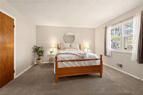 $199,900 | 35 Sleepy Hollow, Chili, NY 14624