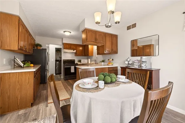 $199,900 | 35 Sleepy Hollow, Chili, NY 14624