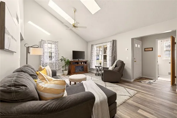 $199,900 | 35 Sleepy Hollow, Chili, NY 14624