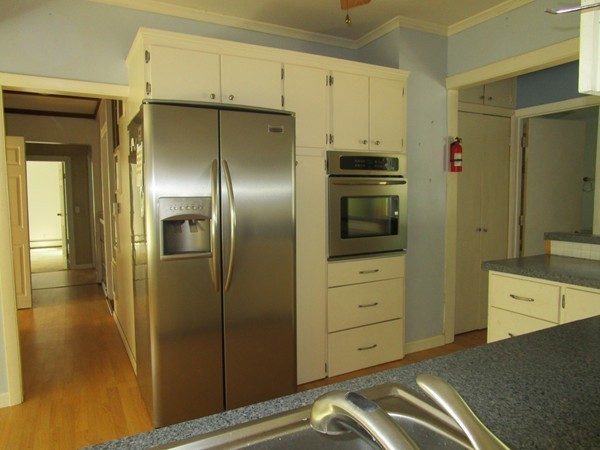 74 Garfield Road Dedham, MA 02026 - Photo 3 of 19 Gallery Image 3