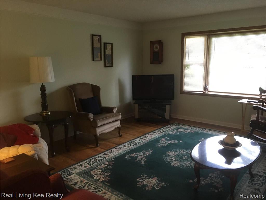 48072 Fuller Road Chesterfield, MI 48051 - Photo 11 of 23