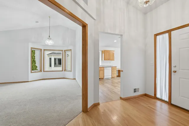 $340,000 | 624 O'Brien Parkway, Belle Plaine, MN 56011