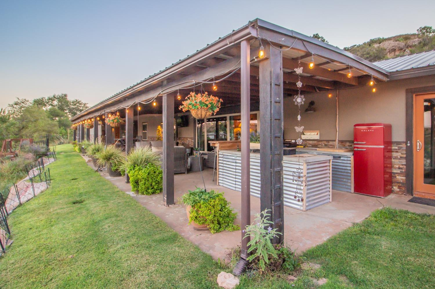 126 Mockingbird Hill Lubbock, TX 79404 - Photo 4 of 44 Photo 4