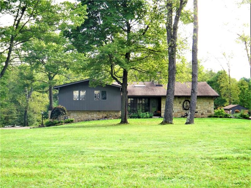 142 Wolfe Run Road Cranberry Township, PA 16066 - Photo 2 of 25 Gallery Image 2