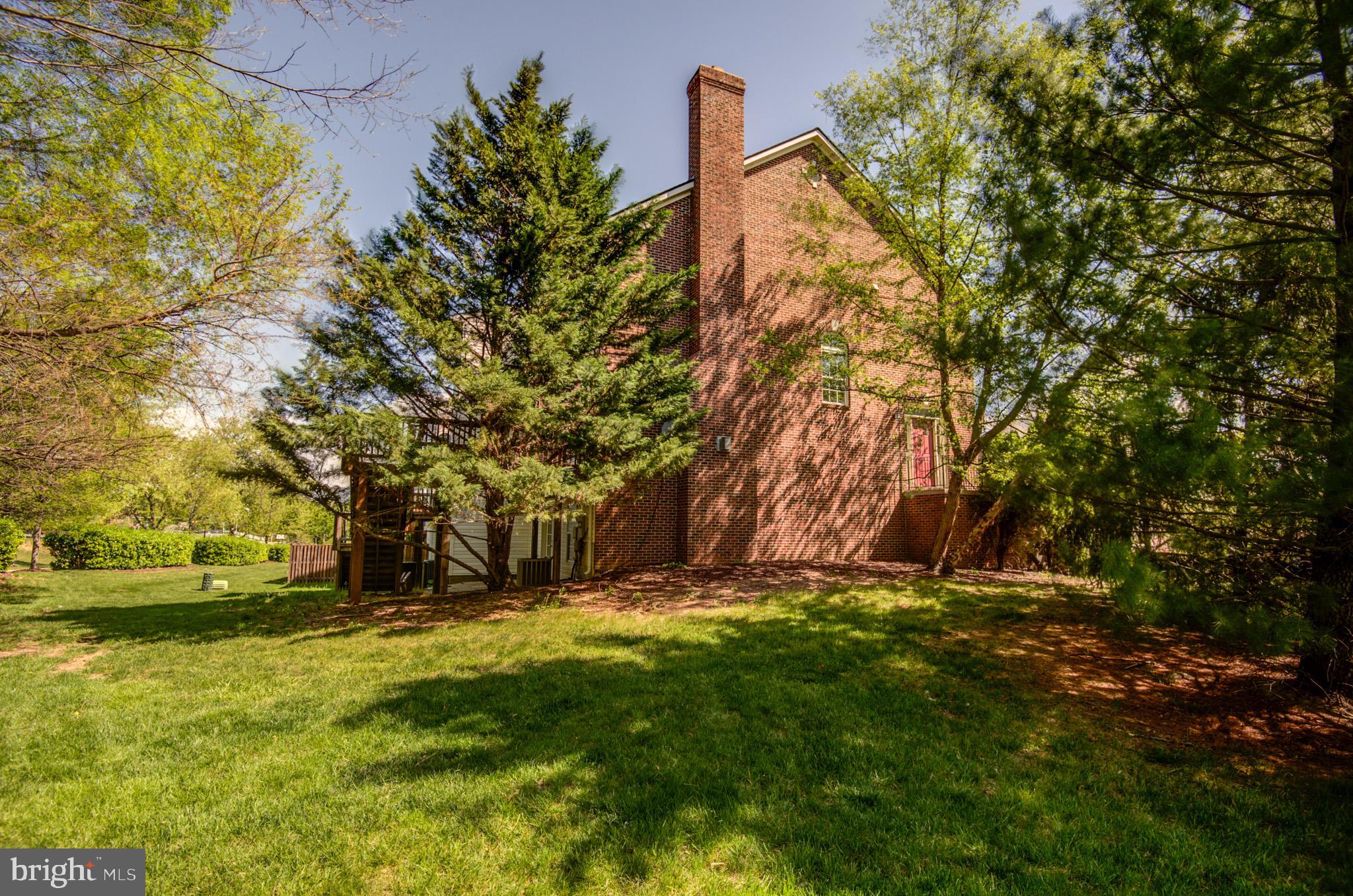 615 Springhouse Square Southeast Leesburg, VA 20175 - Photo 31 of 36 Gallery Image 31