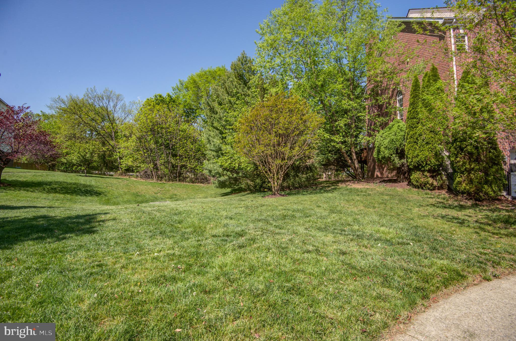 615 Springhouse Square Southeast Leesburg, VA 20175 - Photo 34 of 36 Gallery Image 34