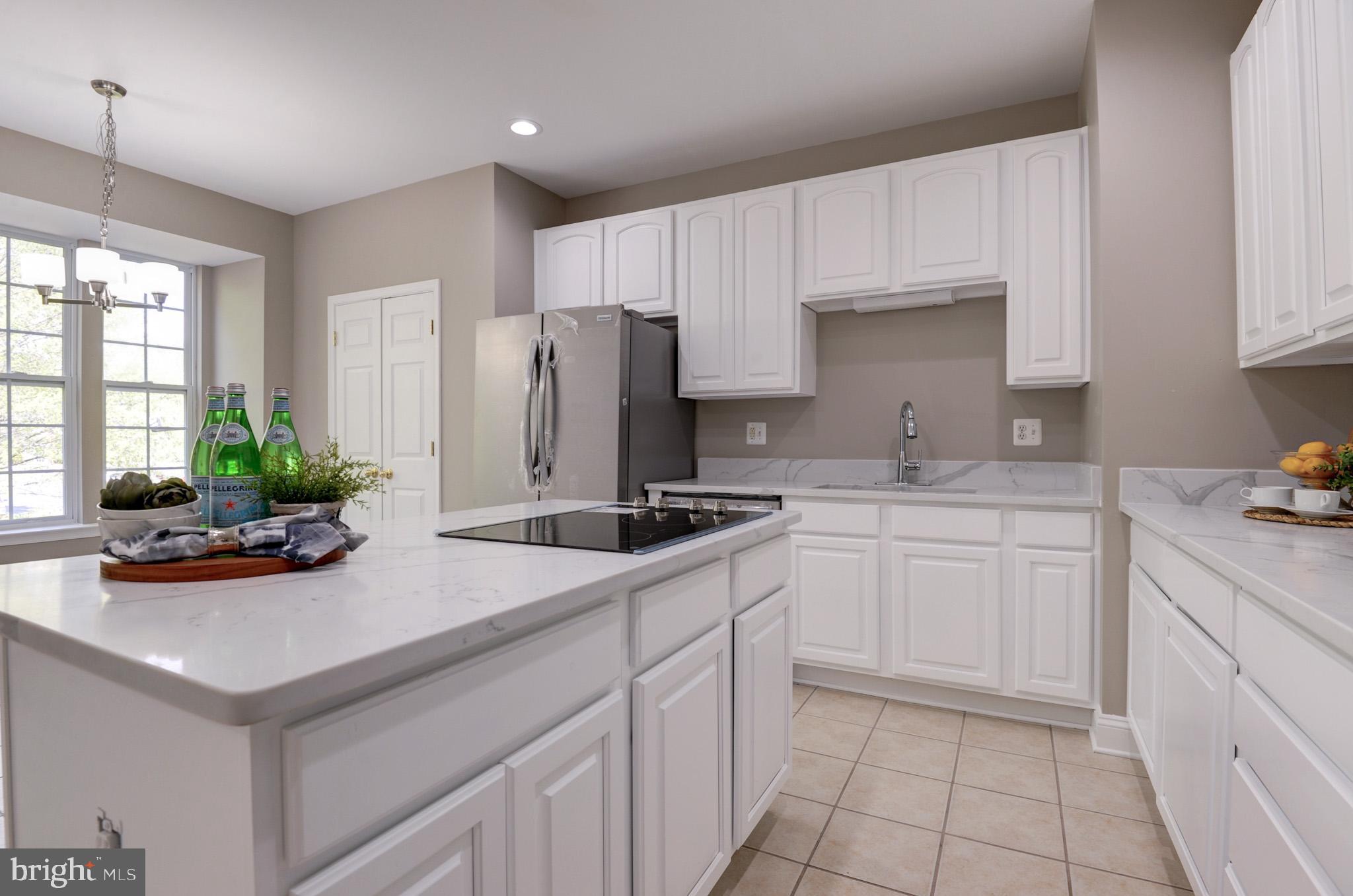 615 Springhouse Square Southeast Leesburg, VA 20175 - Photo 6 of 36 Kitchen