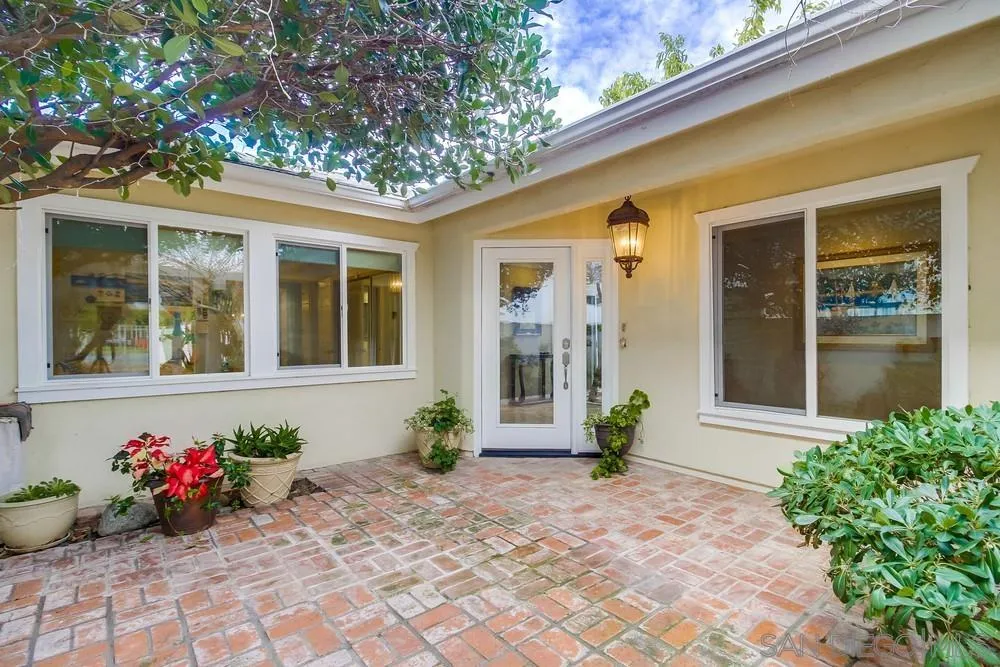 754 A Avenue Coronado, CA 92118 - Photo 6 of 25