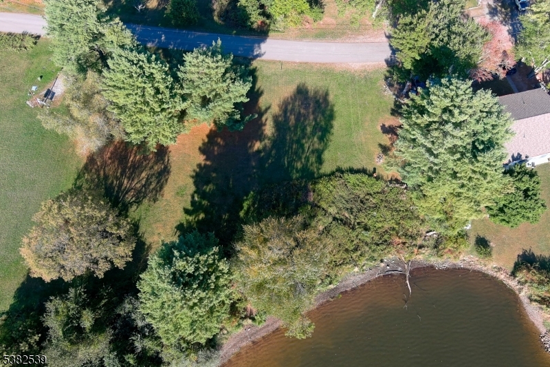 104 North Shore Point Montague, NJ 07827 - Photo 7 of 10