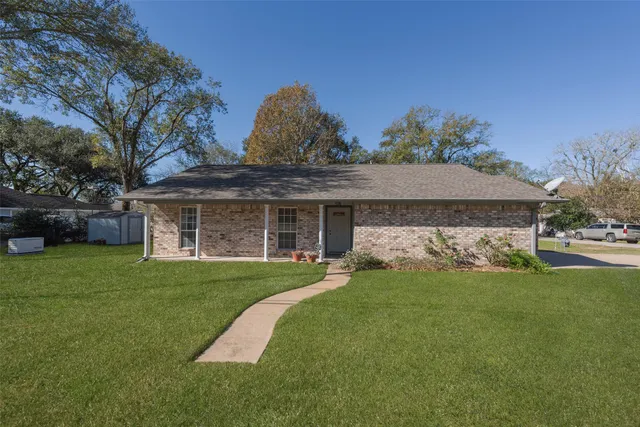 $1,850 | 2017 Penick Road, Waller, TX 77484