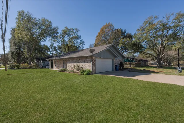 $1,850 | 2017 Penick Road, Waller, TX 77484