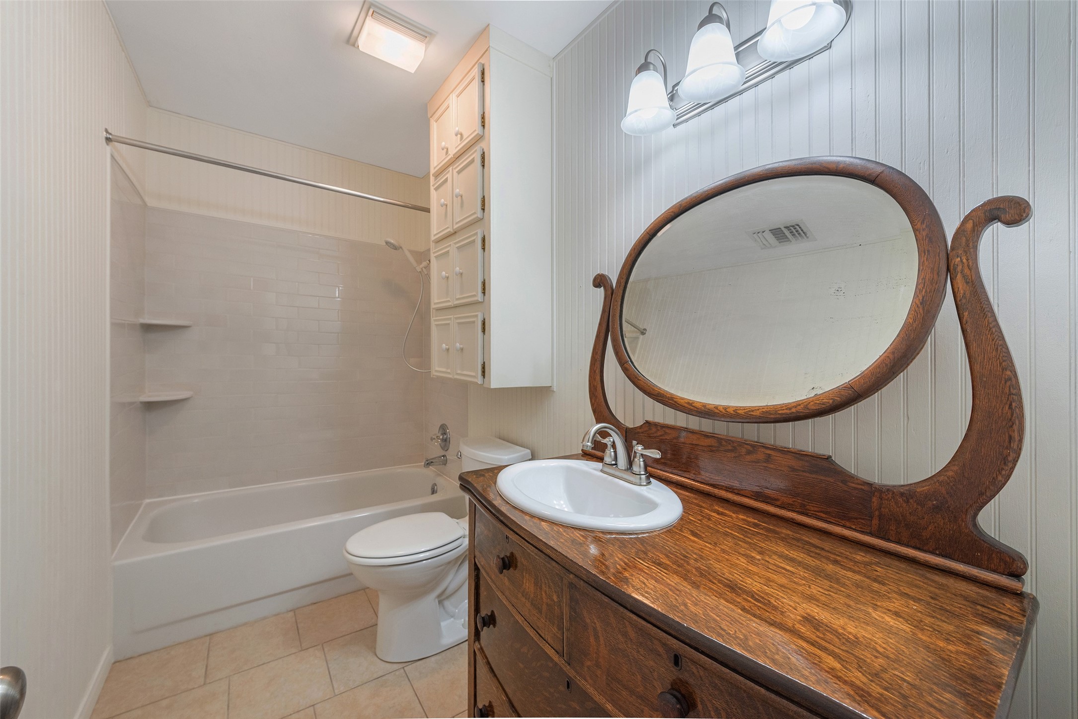 2017 Penick Road Waller, TX 77484 - Photo 28 of 28 Secondary Bath