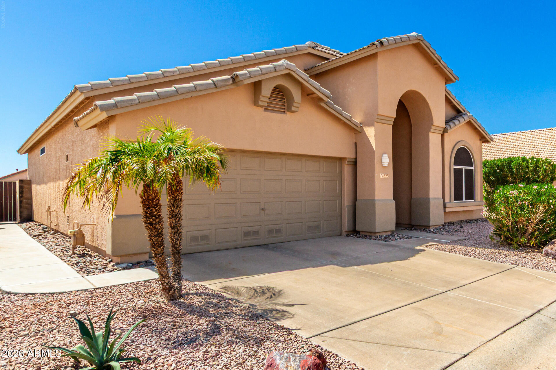 11623 West Lemon Court Surprise, AZ 85378 - Photo 4 of 35