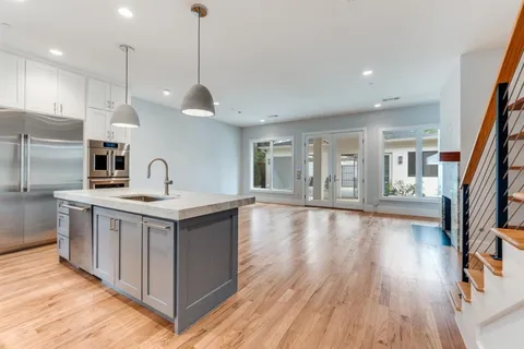 $2,725,000 | 4652 Livingston Avenue, Highland Park, TX 75209