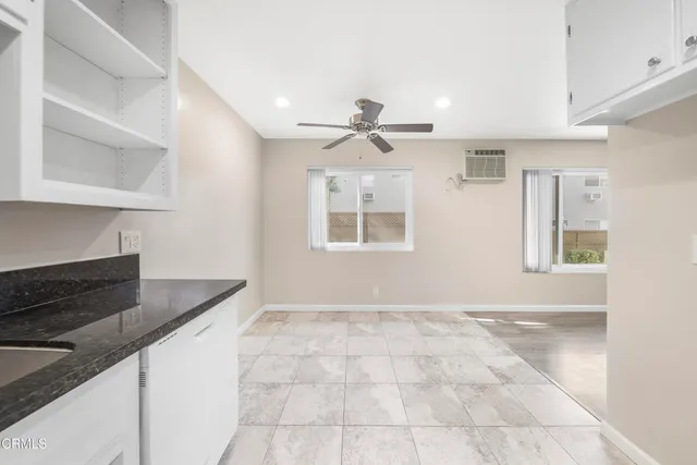 $2,195 | 590 North Los Robles Avenue, Unit 8, Pasadena, CA 91101