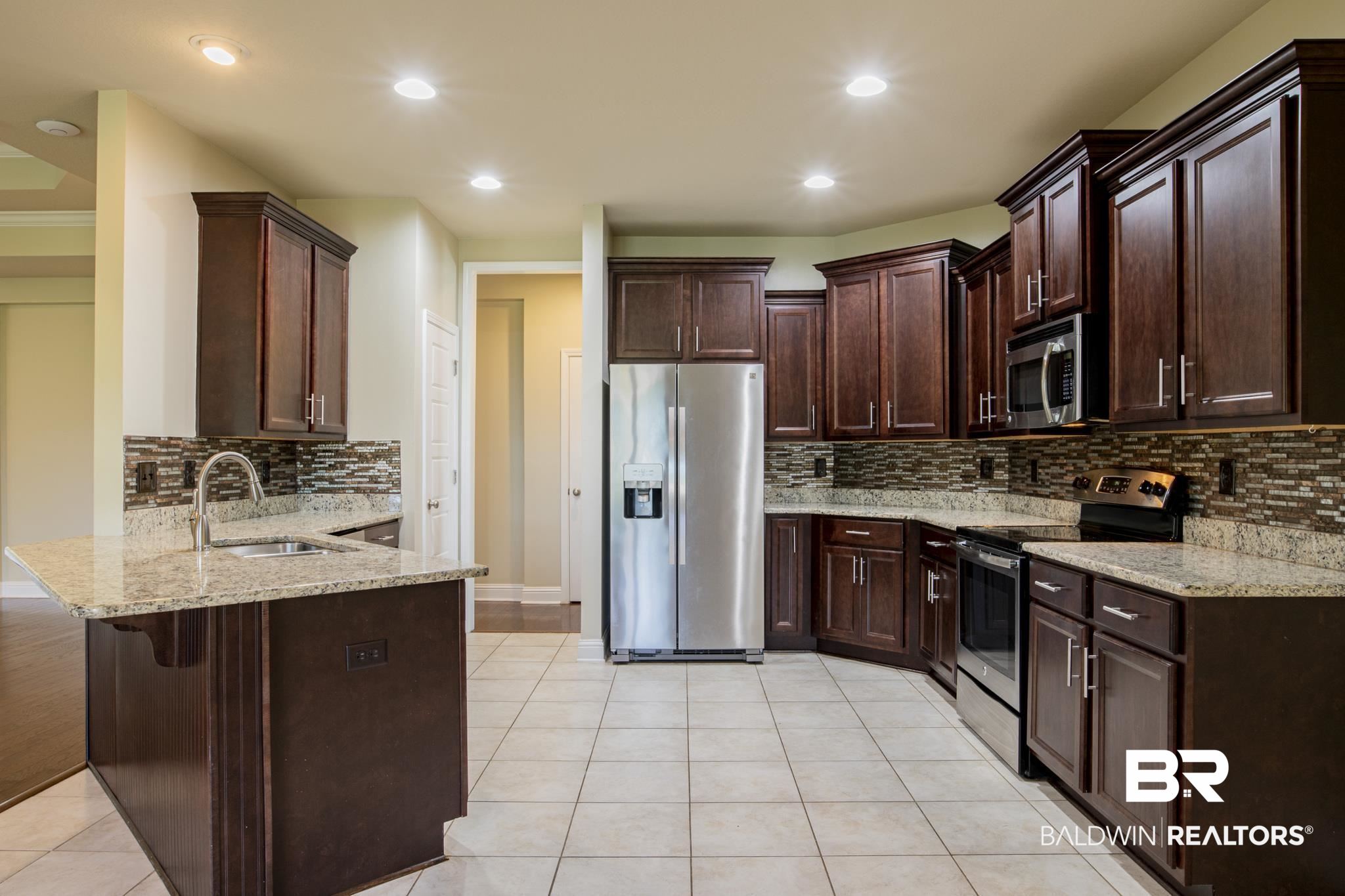 12836 Jenkins Pit Road Daphne, AL 36527 - Photo 16 of 44 Kitchen