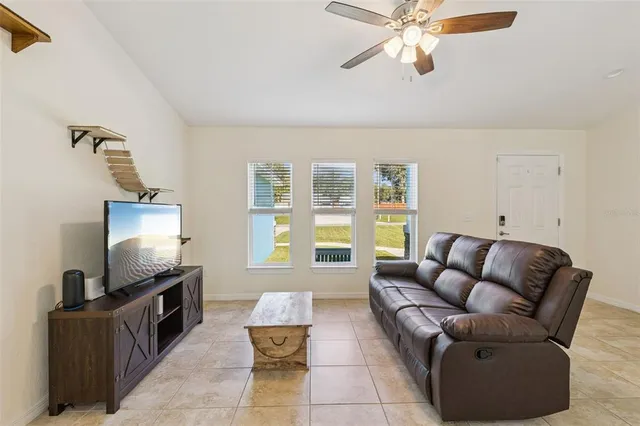 $284,500 | 7042 Southeast 122nd Lane, Belleview, FL 34420