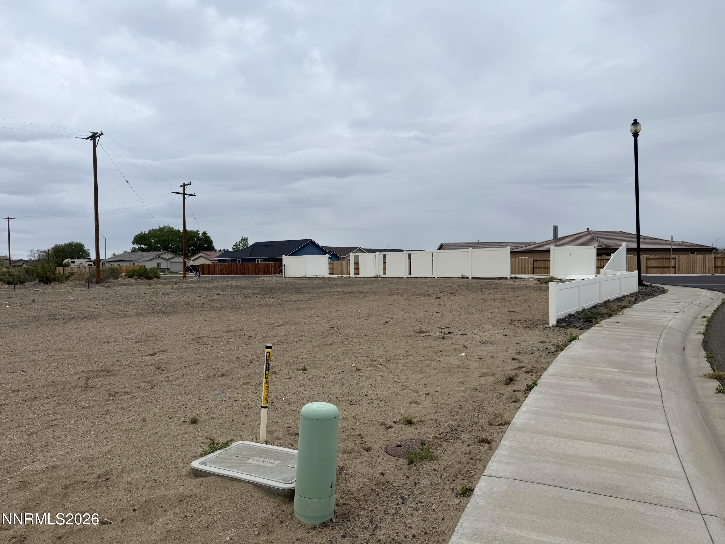 804 Maple Way Fallon, NV 89406 - Photo 2 of 2 a view of ocean