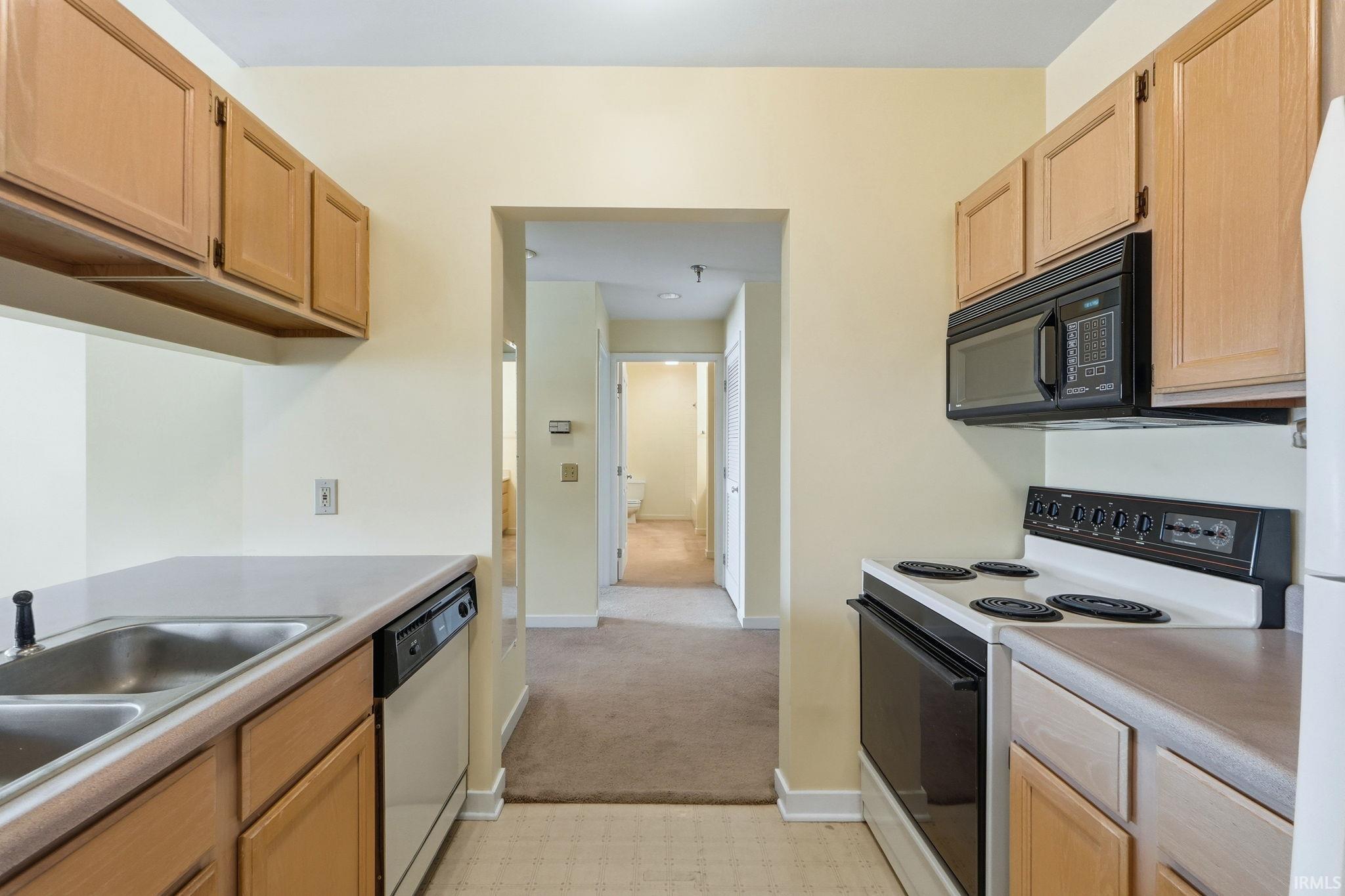 113 West Wayne Street, Unit 412 Fort Wayne, IN 46802 - Photo 13 of 36