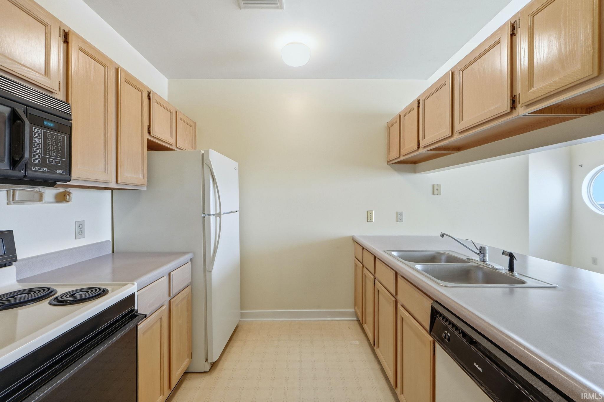 113 West Wayne Street, Unit 412 Fort Wayne, IN 46802 - Photo 8 of 36