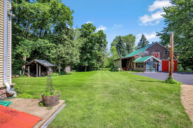 $839,900 | 28700 East River Bay Drive, Waterford, WI 53185