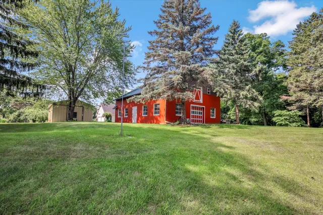 $839,900 | 28700 East River Bay Drive, Waterford, WI 53185