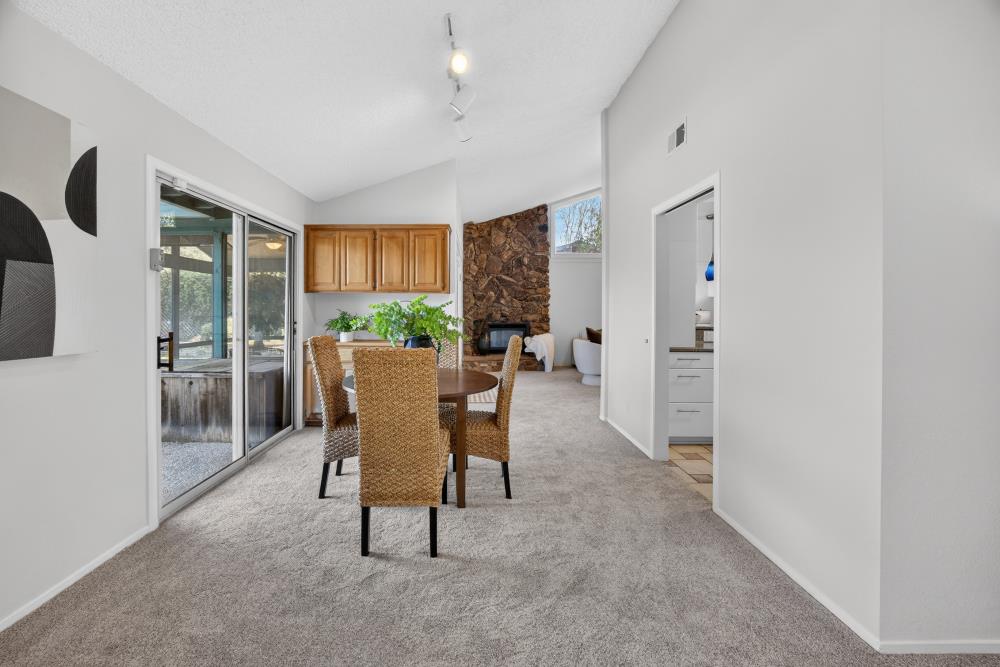5033 El Cemonte Avenue Davis, CA 95618 - Photo 27 of 76 a dining room with furniture and window