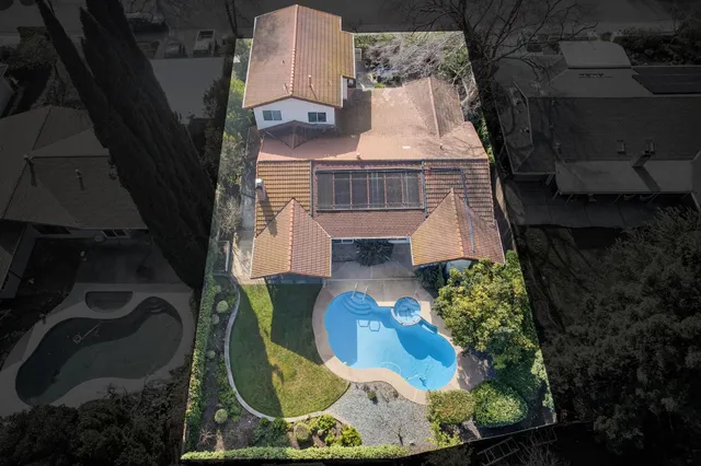 $1,135,000 | 5033 El Cemonte Avenue, Davis, CA 95618