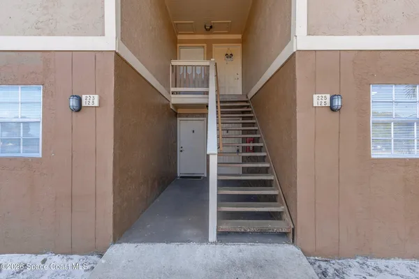 $1,350 | 125 Bristol Lane, Unit 125, Melbourne, FL 32935