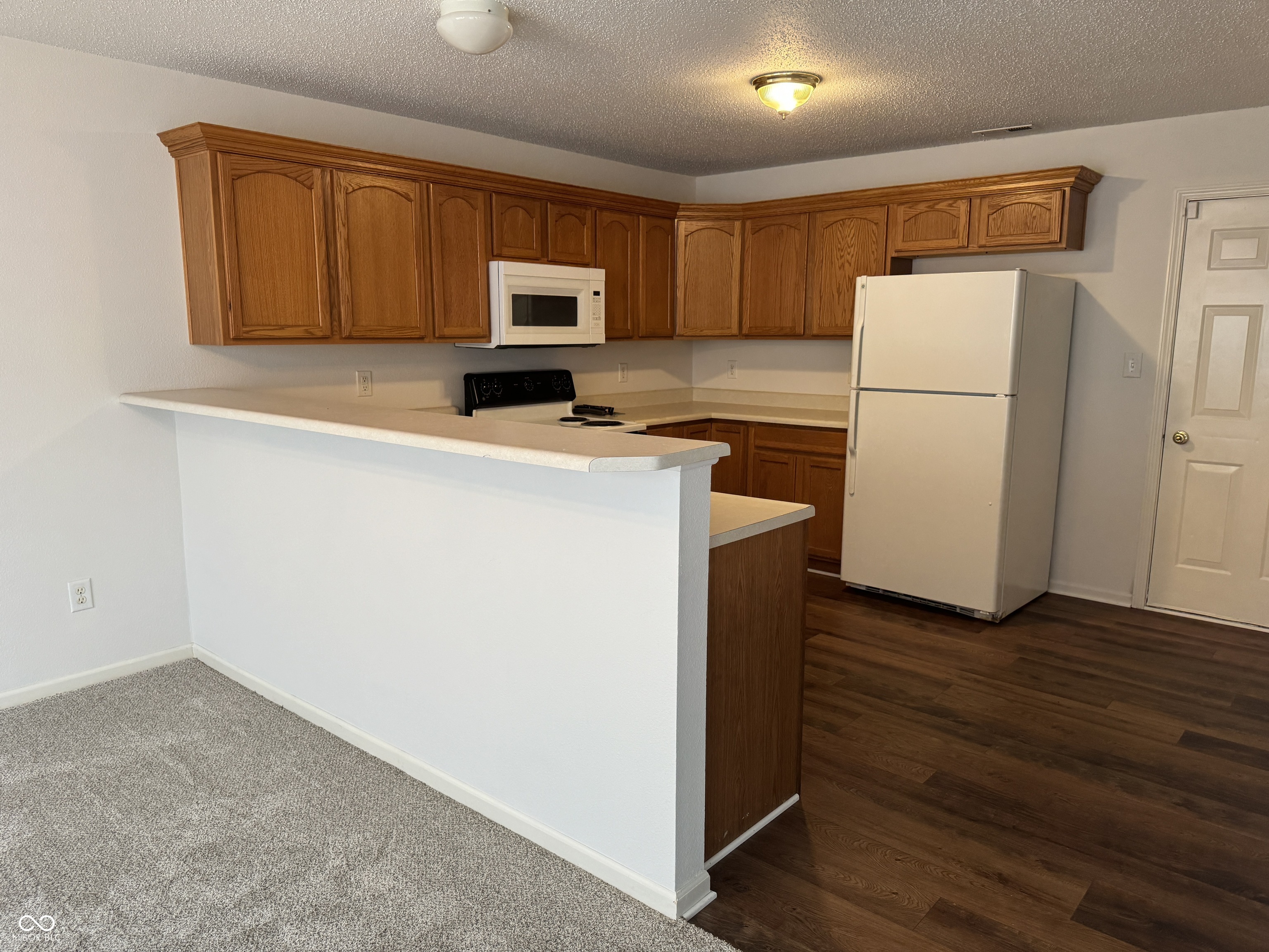 10860 Muddy River Road Indianapolis, IN 46234 - Photo 9 of 41 Gallery Image 9