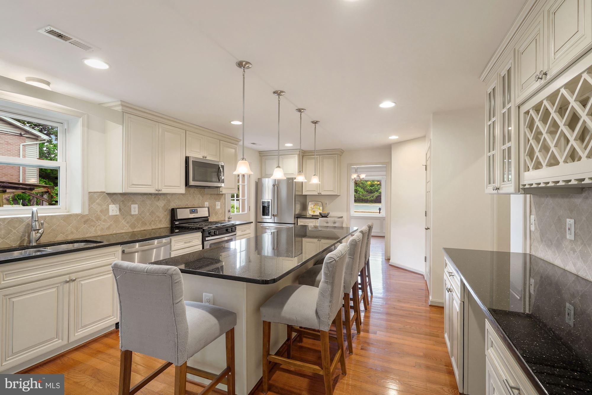 3301 Jermantown Road Fairfax, VA 22030 - Photo 36 of 44 Beautiful kitchen