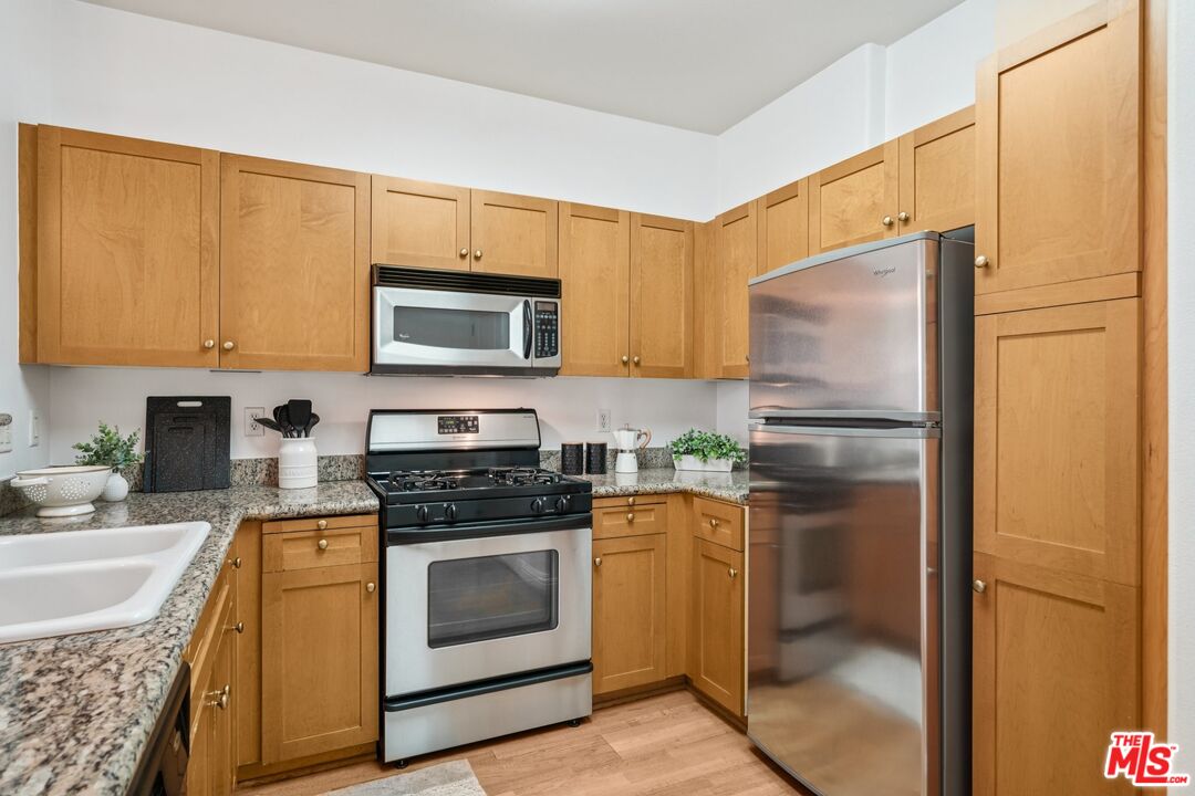 100 South Alameda Street, Unit 234 Los Angeles, CA 90012 - Photo 8 of 29